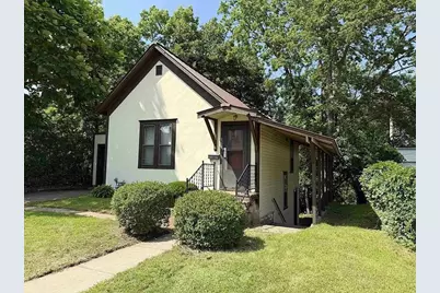 862 E Grand Avenue, Eau Claire, WI 54701 - Photo 1