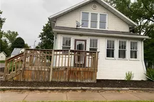832 Broadway Street, Menomonie, WI 54751 - Photo 1