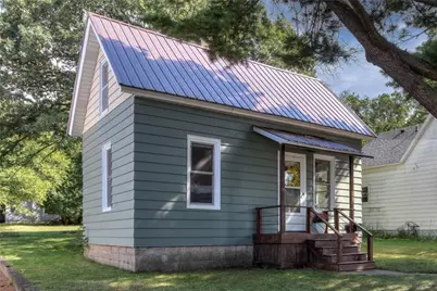 531 Holm Avenue, Eau Claire, WI 54703 - Photo 1