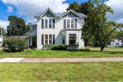 334 W Grand Avenue, Chippewa Falls, WI 54729 - Photo 1