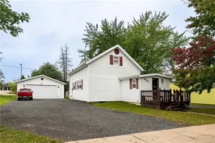 407 1st Ave, Durand, WI 54736 - Photo 1