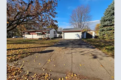 3904 Lark Ave Avenue, Eau Claire, WI 54703 - Photo 1