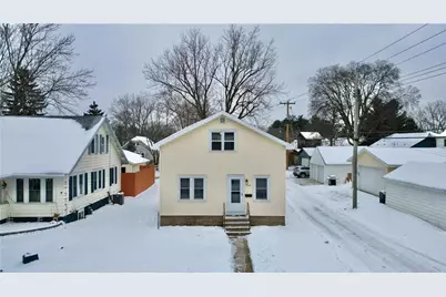 616 Fleming Avenue, Eau Claire, WI 54701 - Photo 1