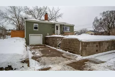 1505 Woodland Avenue, Eau Claire, WI 54701 - Photo 1