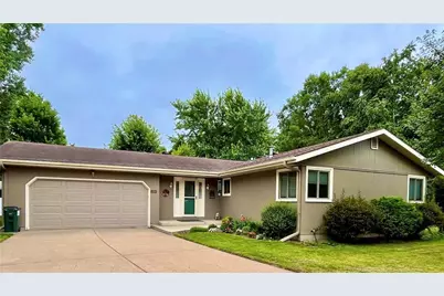 3526 Mayo St, Eau Claire, WI 54701 - Photo 1