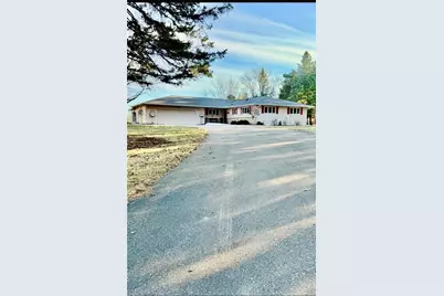 1118 Kathryn Drive, Eau Claire, WI 54701 - Photo 1