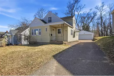 615 Vine Street, Eau Claire, WI 54703 - Photo 1