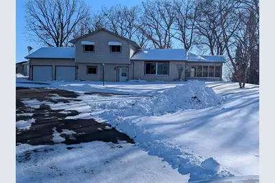 323 Miller Rd, Eau Claire, WI 54703 - Photo 1