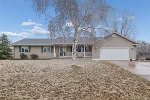 1528 Shorehaven Ct, Menomonie, WI 54751 - Photo 1