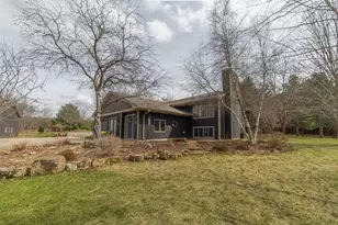 1549 Twin Springs Rd, Houlton, WI 54082 - Photo 1