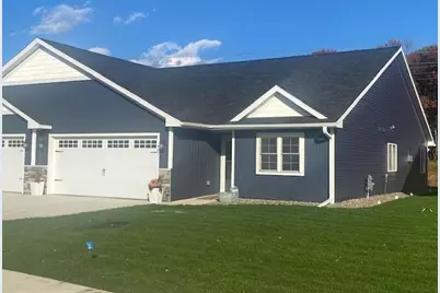 1445 Juniper Place, Eau Claire, WI 54703 - Photo 1