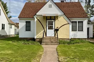 502 Mansfield St, Chippewa Falls, WI 54729 - Photo 1