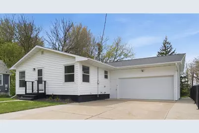 728 2nd Street, Altoona, WI 54720 - Photo 1
