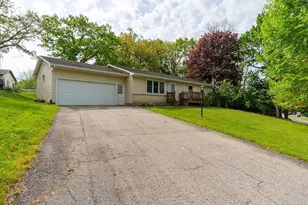649 Oakwood Dr, Durand, WI 54736 - Photo 1