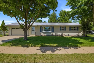 1122 Piedmont Road, Eau Claire, WI 54703 - Photo 1