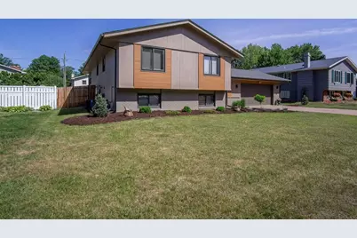 1212 Webster Avenue, Eau Claire, WI 54701 - Photo 1