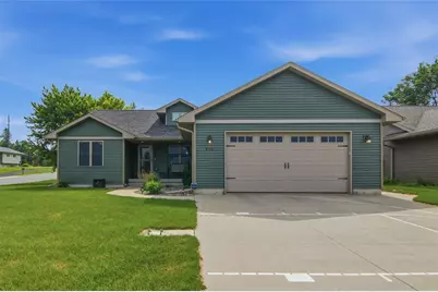 623 Autumn Drive, Altoona, WI 54720 - Photo 1