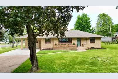 1602 South Street, Eau Claire, WI 54701 - Photo 1