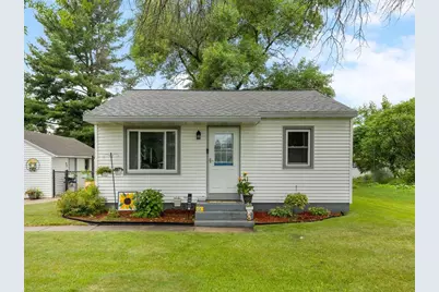 3228 Mars Avenue, Eau Claire, WI 54703 - Photo 1
