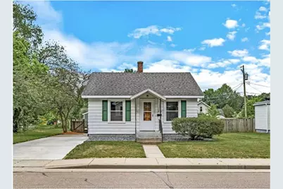917 James Street, Eau Claire, WI 54703 - Photo 1