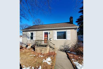 440 Illinois Avenue - Photo 1