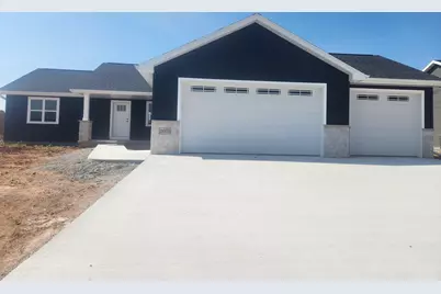 2035 Red Fox Lane, Kaukauna, WI 54130 - Photo 1