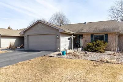 324 N Westhaven Drive, Oshkosh, WI 54904 - Photo 1