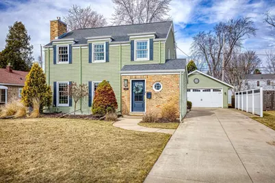 220 E Glendale Avenue, Appleton, WI 54911 - Photo 1