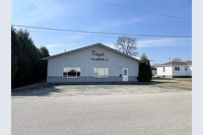 1011 37th Avenue, Menominee, MI 49858 - Photo 1