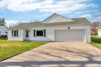 1233 W Winneconne Avenue, Neenah, WI 54956 - Photo 1