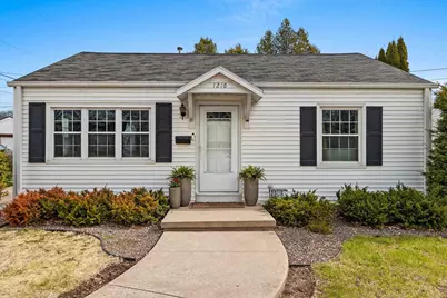 1216 9th Street, Green Bay, WI 54304 - Photo 1