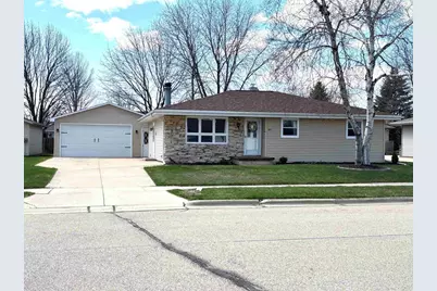 525 Willow Drive, Kaukauna, WI 54130 - Photo 1