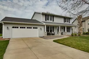 2331 Larue Ln, Green Bay, WI 54313 - Photo 1