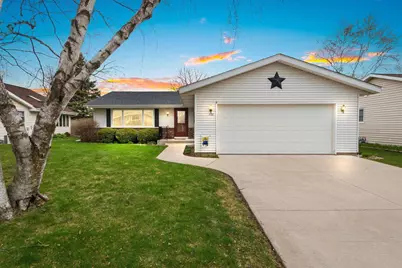 1120 E Mitchell Avenue, Appleton, WI 54915 - Photo 1