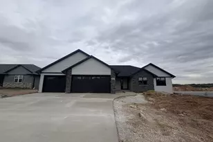 4060 Antwerp Ave, Green Bay, WI 54313 - Photo 1