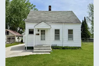 718 S Maiden Lane, Shawano, WI 54166 - Photo 1