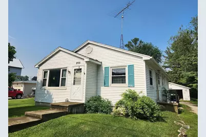 205 N Main Street, Rosendale, WI 54974 - Photo 1
