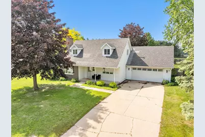 152 W Highland Drive, Oconto Falls, WI 54154 - Photo 1