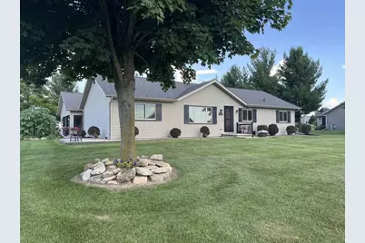 249 Donovan Circle, Rosendale, WI 54974 - Photo 1