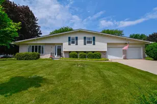 2410 E River Dr, Green Bay, WI 54301 - Photo 1