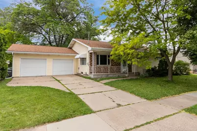 1517 Burdick Street, Oshkosh, WI 54901 - Photo 1
