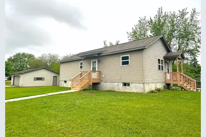 350 Alimeda Street, Marinette, WI 54143 - Photo 1
