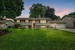 1266 Home Ave, Menasha, WI 54952 - Photo 1