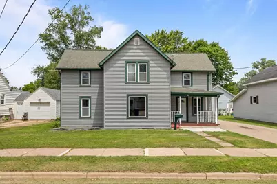 102 10th Street, Clintonville, WI 54929 - Photo 1