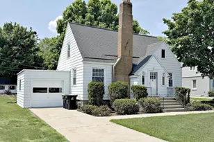 217 1st St, Menominee, MI 49858 - Photo 1