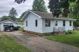 230 N Oxford St, Wautoma, WI 54982 - Photo 1