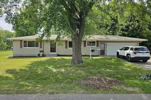 670 S Waupaca St, Wautoma, WI 54982 - Photo 1