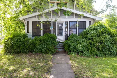 863 Jackson Street, Oshkosh, WI 54901 - Photo 1