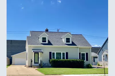 621 N Linwood Avenue, Appleton, WI 54914 - Photo 1
