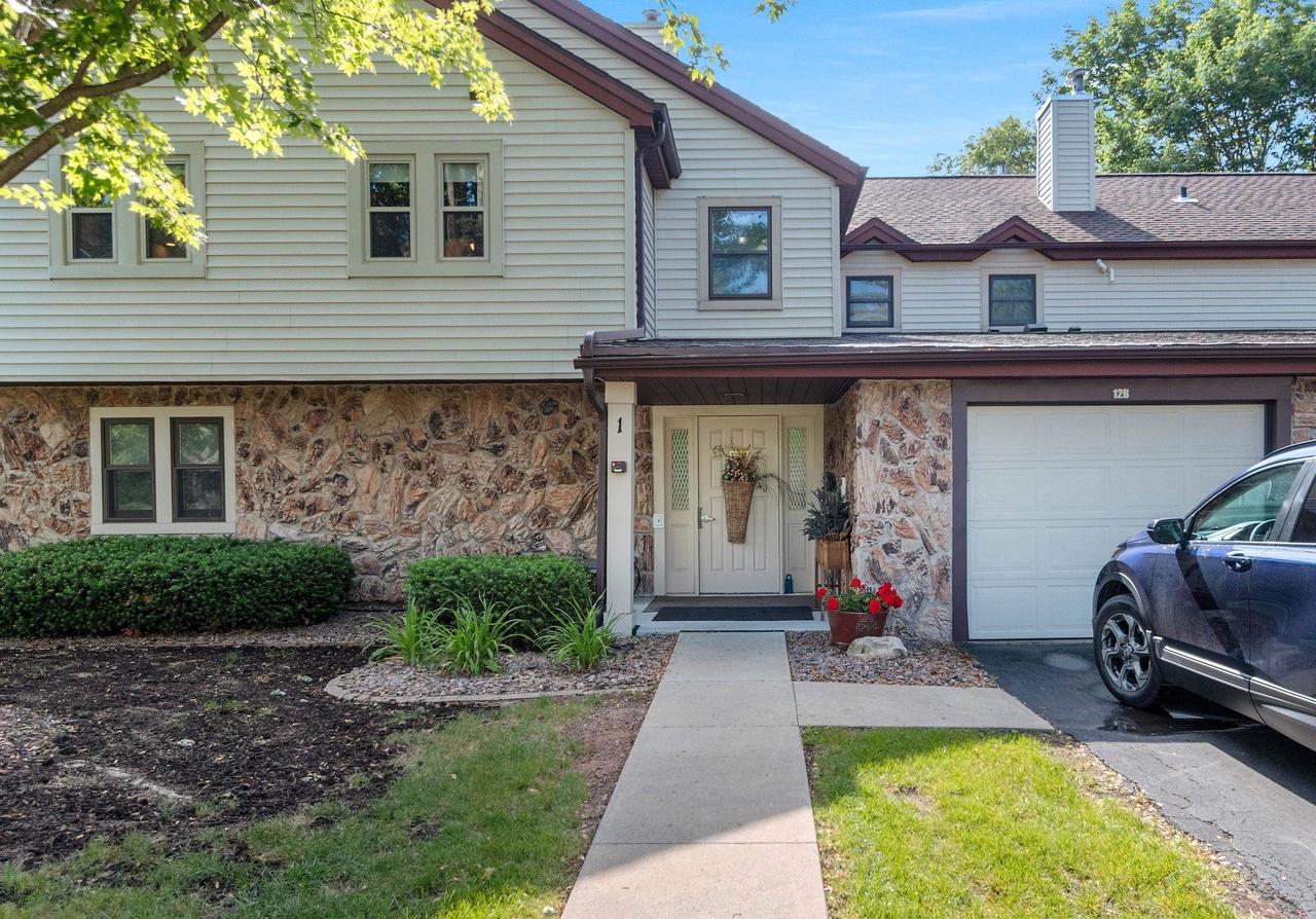 1820 Ridgeway Dr #12A, De Pere, WI 54115 - MLS 50310308 - Coldwell Banker
